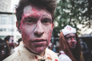 25 Ekim 2014 Milano'da düzenlenen zombi geçit töreni