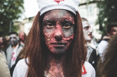 25 Ekim 2014 Milano'da düzenlenen zombi geçit töreni