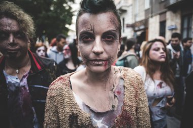 25 Ekim 2014 Milano'da düzenlenen zombi geçit töreni