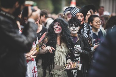 25 Ekim 2014 Milano'da düzenlenen zombi geçit töreni