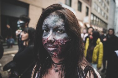 25 Ekim 2014 Milano'da düzenlenen zombi geçit töreni
