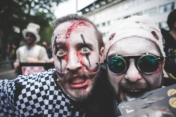 25 Ekim 2014 Milano'da düzenlenen zombi geçit töreni