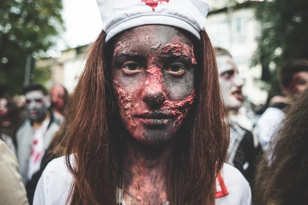 Zombies parade held in Milan october 25, 2014 — Stock Photo, Image