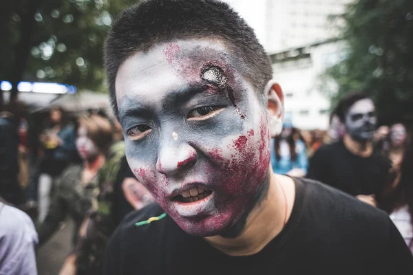 Zombies parade held in Milan october 25, 2014 — Stock Photo, Image