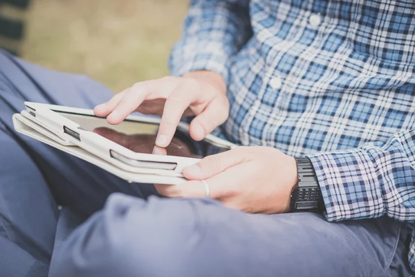 Close up hands man using tablet — Stock Photo, Image