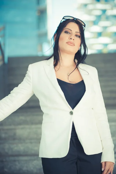 Mujer de negocios elegante — Foto de Stock