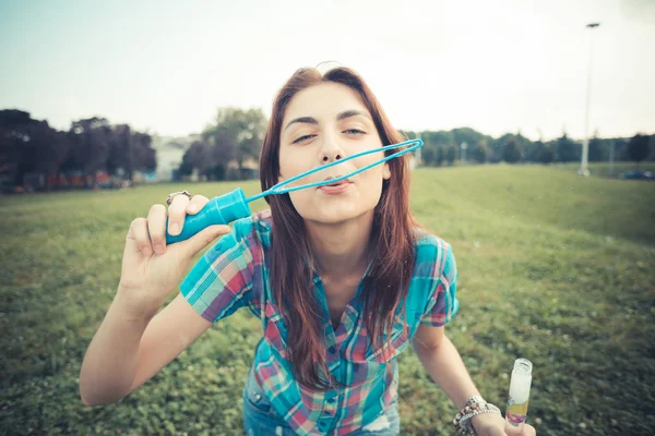 Bela jovem hipster mulher — Fotografia de Stock