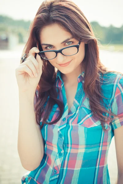 Bela jovem hipster mulher — Fotografia de Stock