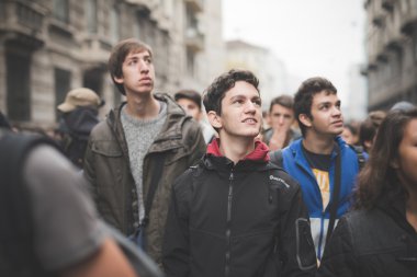 Milano'da düzenlenen öğrenci gösteri