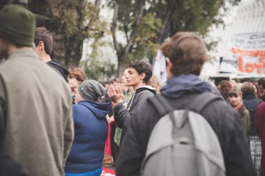 Milano'da düzenlenen öğrenci gösteri