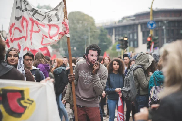 Студенческая демонстрация в Милане — стоковое фото