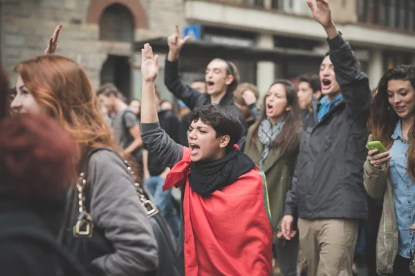 Manifestación estudiantil en Milán —  Fotos de Stock