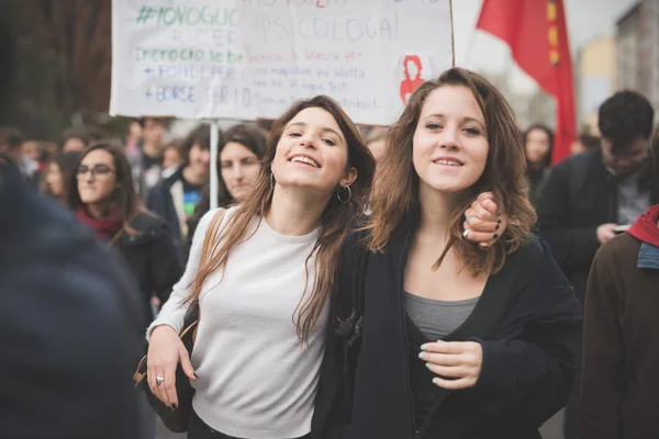 Manifestación estudiantil en Milán — Foto de Stock