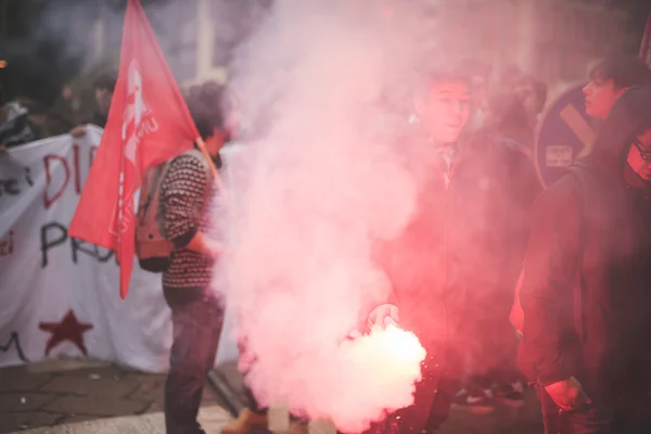 Diák demonstrációs megrendezésre Milánóban — Stock Fotó