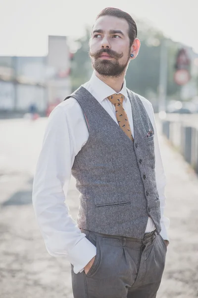 Guapo bigote grande hipster hombre — Foto de Stock