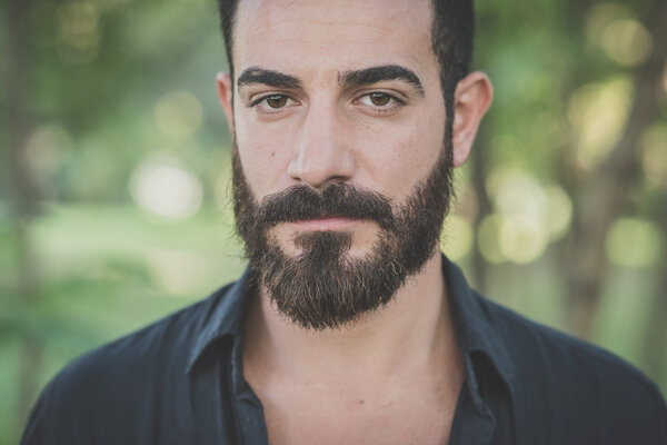 Красавчик с бородой
