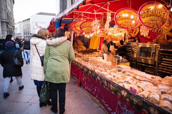 Noel standları Milano