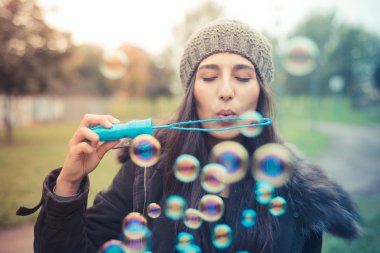 Üfleme kadın sabun bubbles