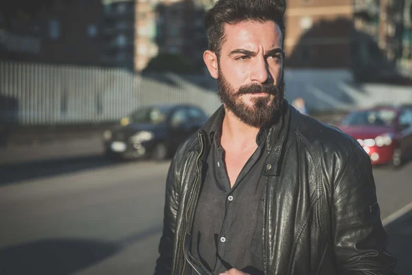 魅力的な髭の男 — ストック写真