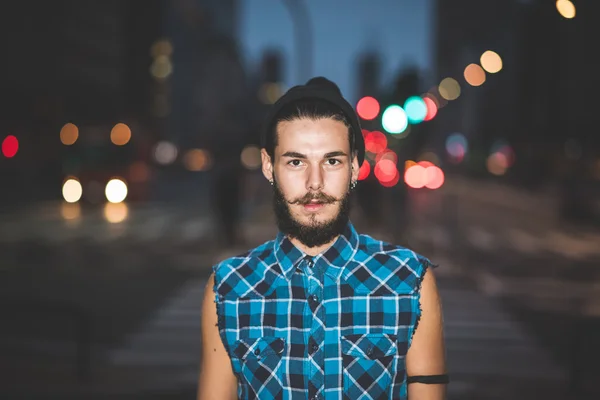 Bebaarde hipster man — Stockfoto