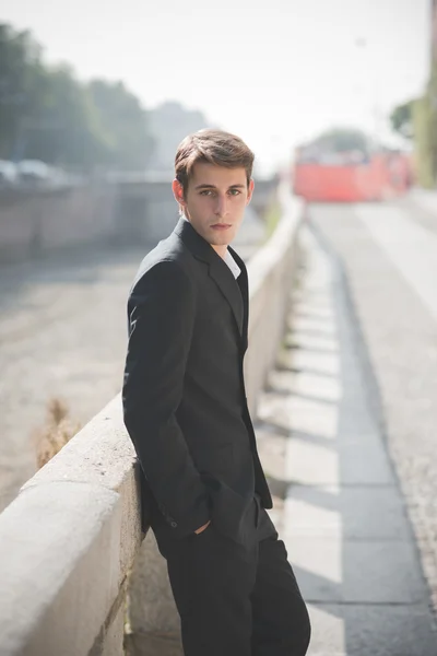 Blonde man posing on the street — Stock Photo, Image