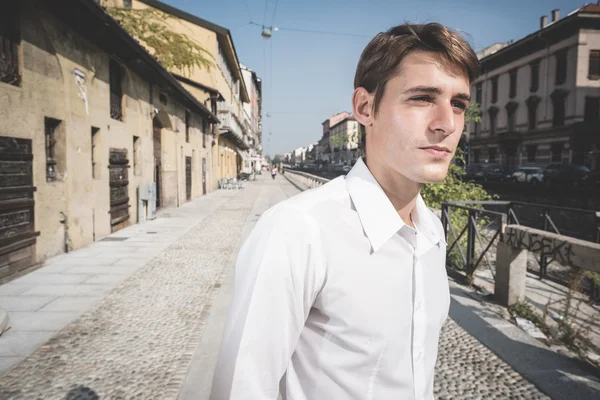 Blonde man posing on the street — Stock Photo, Image