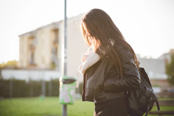 Young beautiful girl in town — Stock Photo, Image