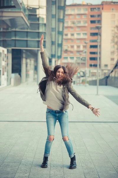 Young beautiful woman — Stock Photo, Image