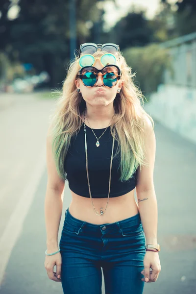 Beautiful young blonde hair woman hipster — Stock Photo, Image