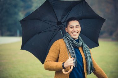 Yakışıklı delikanlı Park