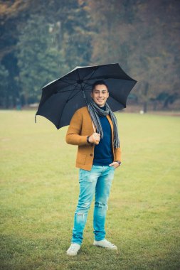 Yakışıklı delikanlı Park