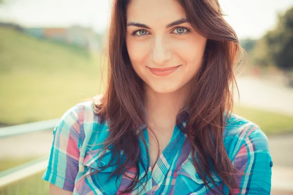Beautiful young hipster woman — Stock Photo, Image