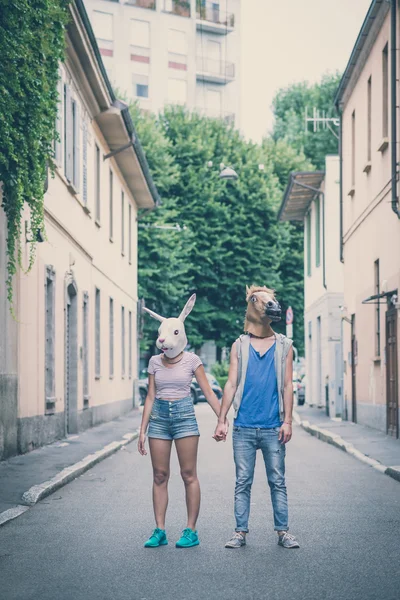 Caballo y conejo máscara pareja —  Fotos de Stock