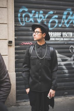 Milano Moda Haftası sırasında insanlar