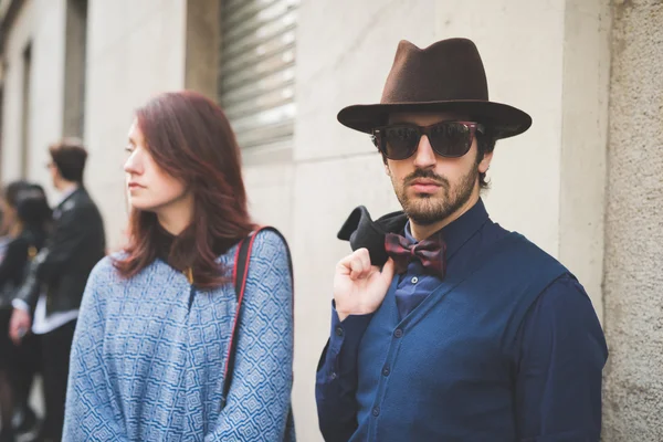 Le persone durante la settimana della moda di Milano — Foto Stock