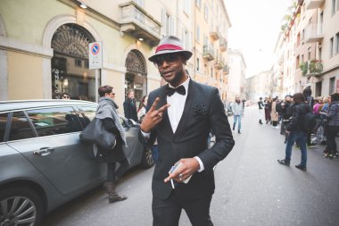 Milano Moda Haftası sırasında insanlar