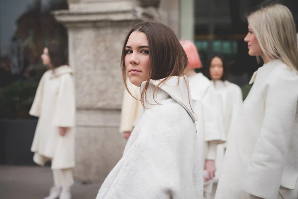 Pessoas durante a semana de moda de Milão — Fotografia de Stock