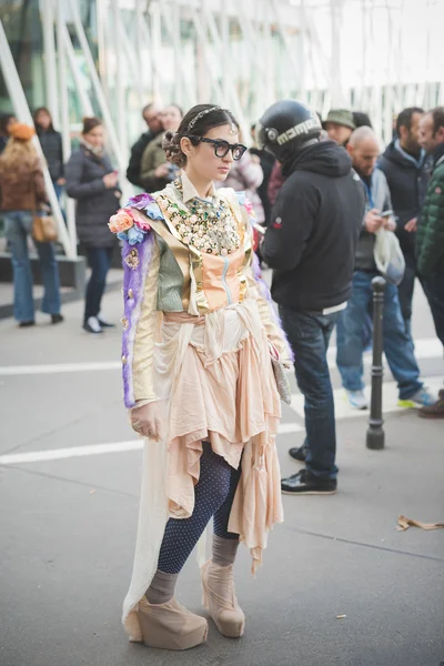 Pessoas durante a semana de moda de Milão — Fotografia de Stock