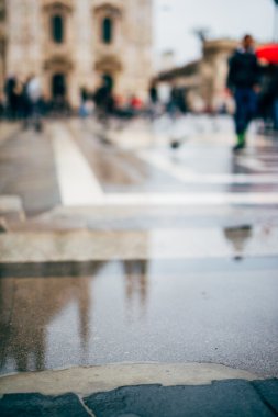 bulanık şehir ve insanlar kentsel sahne