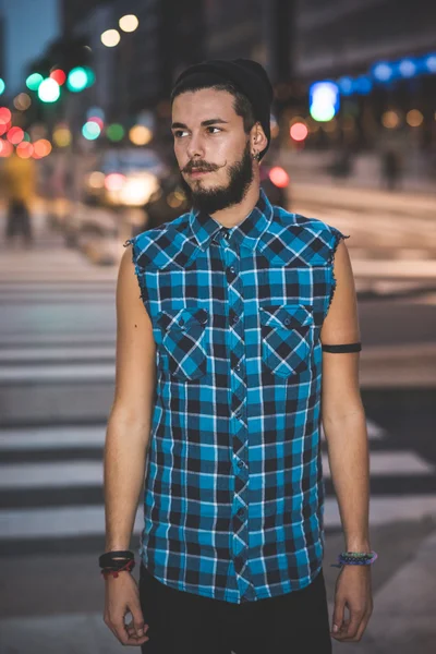 Bello uomo hipster barbuto — Foto Stock