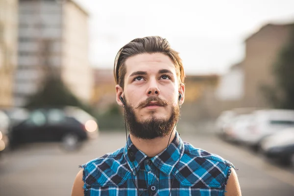 Stilig skäggiga hipster man — Stockfoto