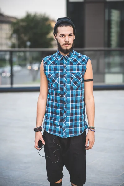 Bello uomo hipster barbuto — Foto Stock