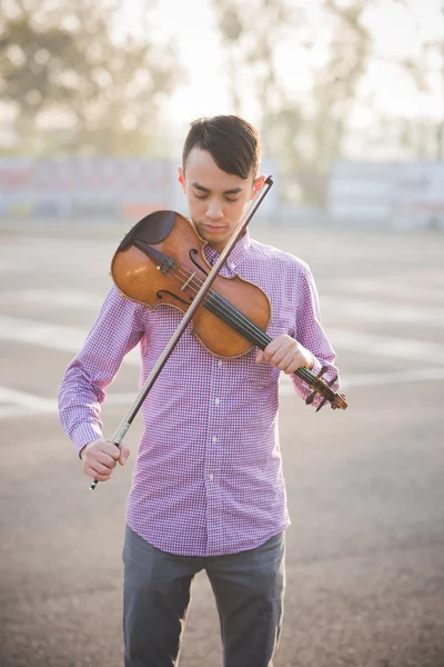 Galet rolig musiker — Stockfoto