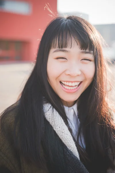 Asian hipster woman in city — Stock Photo, Image