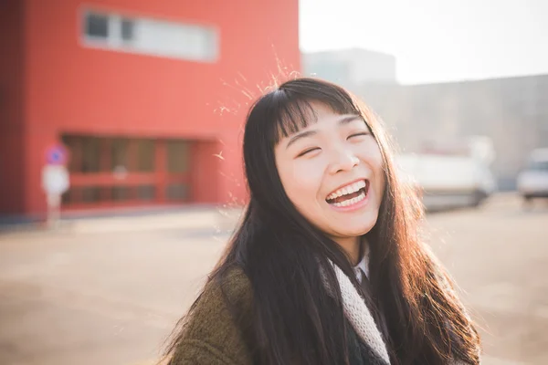 Asian hipster woman in city — Stock Photo, Image