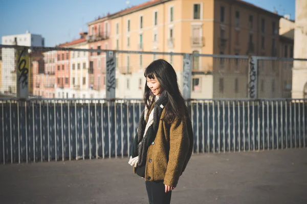 Aziatische hipster vrouw — Stockfoto