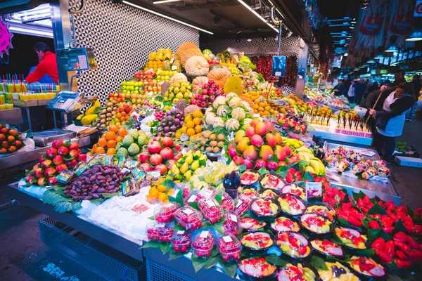 Boqueria marketplace in Barcelona — Stock Photo, Image