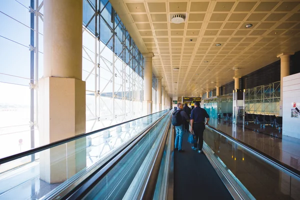 Barcelona interior do aeroporto internacional — Fotografia de Stock