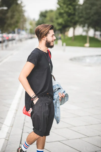 Schöner bärtiger Hipster-Mann — Stockfoto