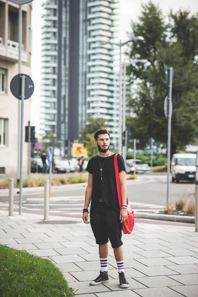 Schöner bärtiger Hipster-Mann — Stockfoto